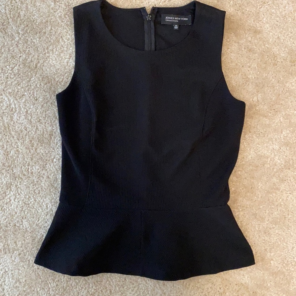 Jones New York black peplum top
